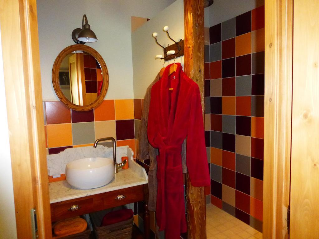 Chambres D'Hotes Bered Vuillemin Baume-les-Dames Ruang foto